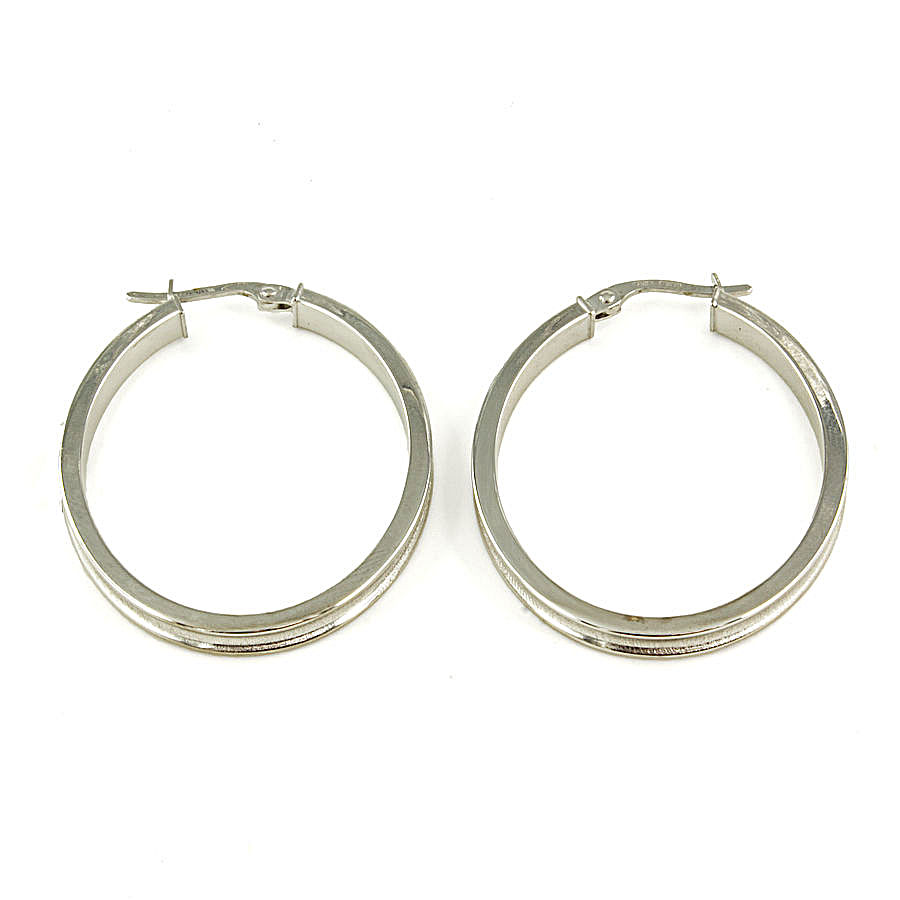 18ct white gold 3.4g Hoop Earrings